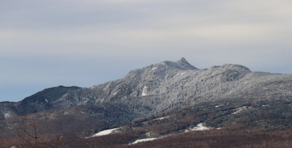 四阿山