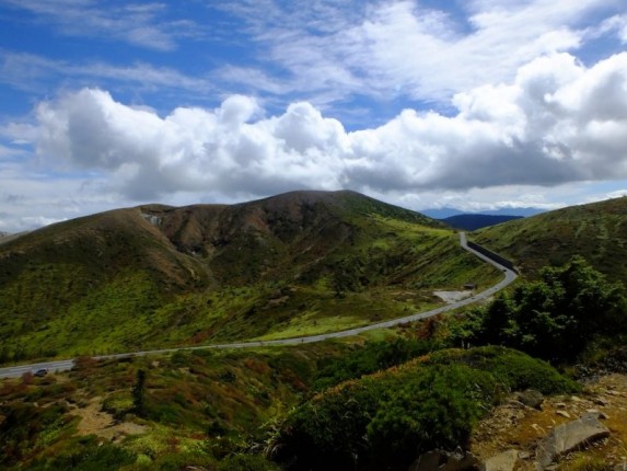 山田峠から白根山